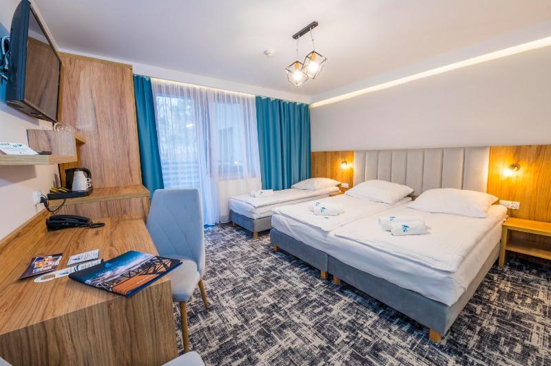 Deluxe Triple Room image 1