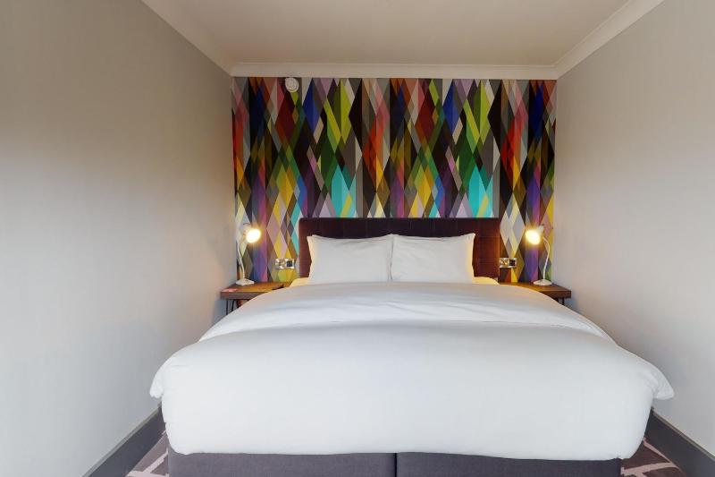 Small Double Room image 1