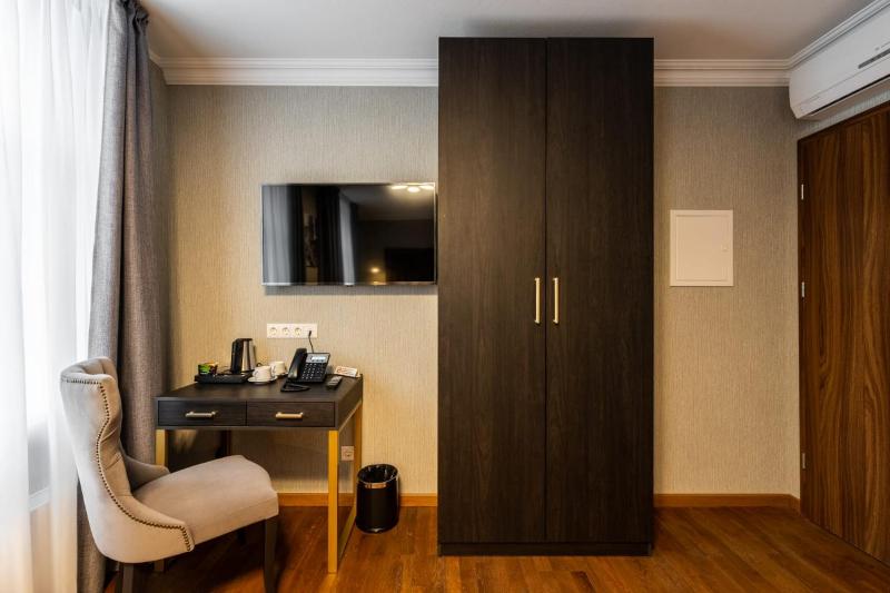 Old Riga Plaza Hotel - image 7