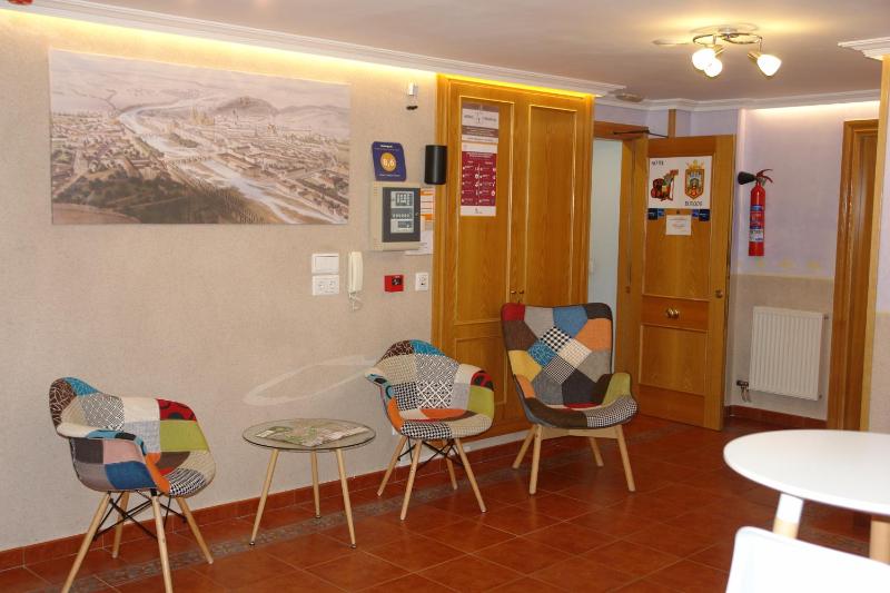 Single Room image 2
