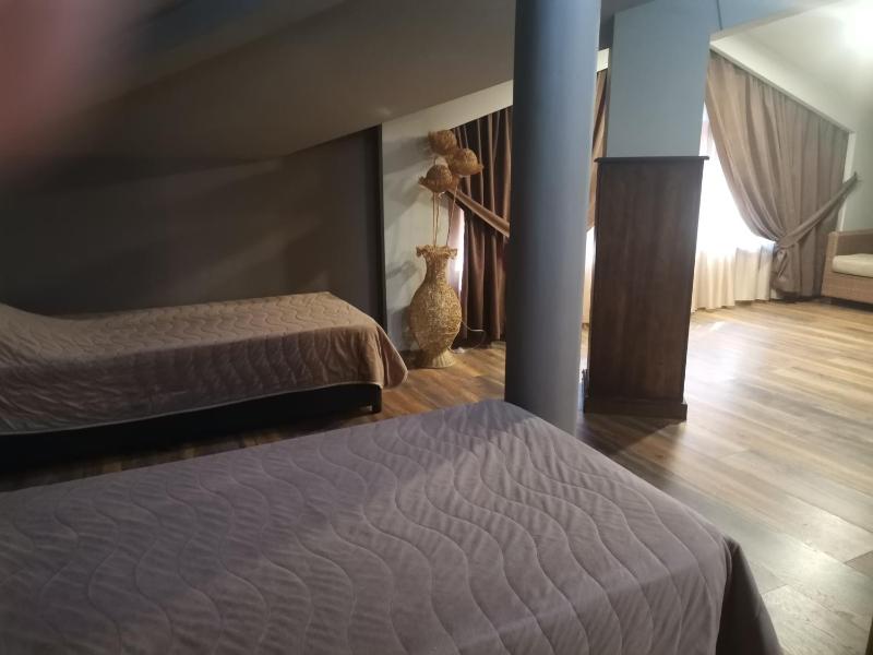 Junior Suite (3 Adults) image 1