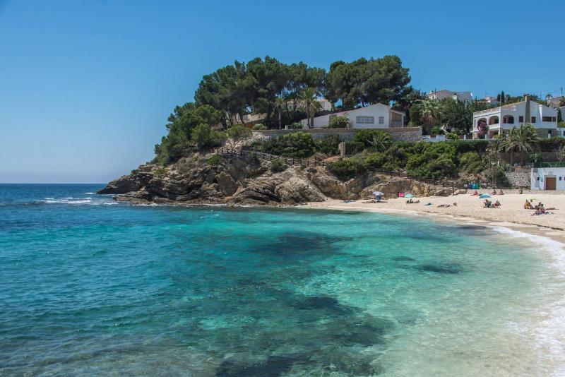 Villa with Private Pool image 4