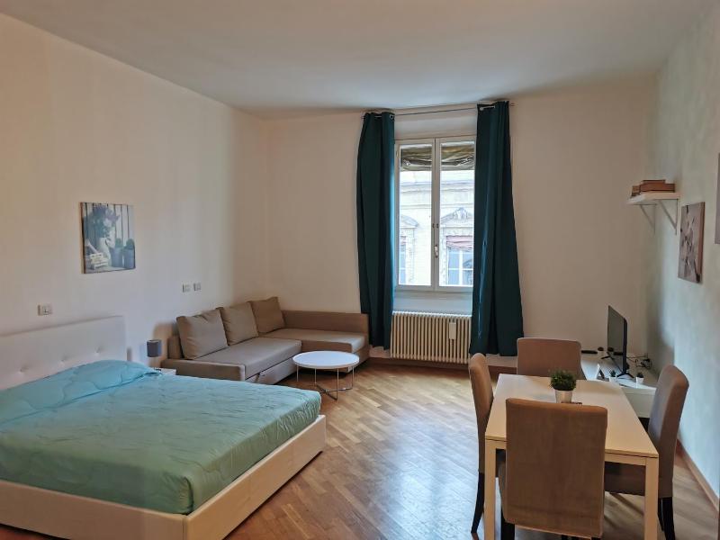 Studio Apartment image 1