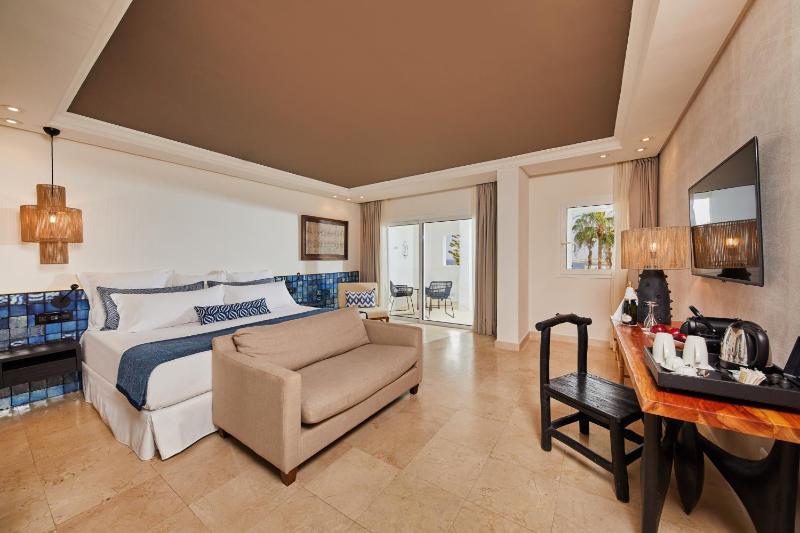 Preferred Club - Junior Suite with Ocean View  image 1