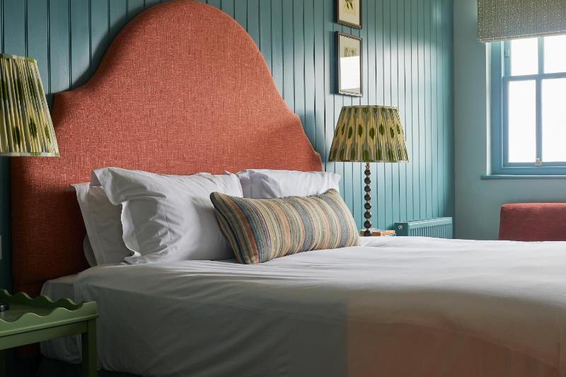 Classic Room image 2