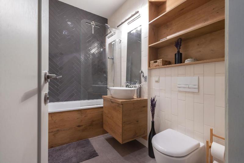 Pilies Street Exclusive Apartment by Reside Baltic - image 6