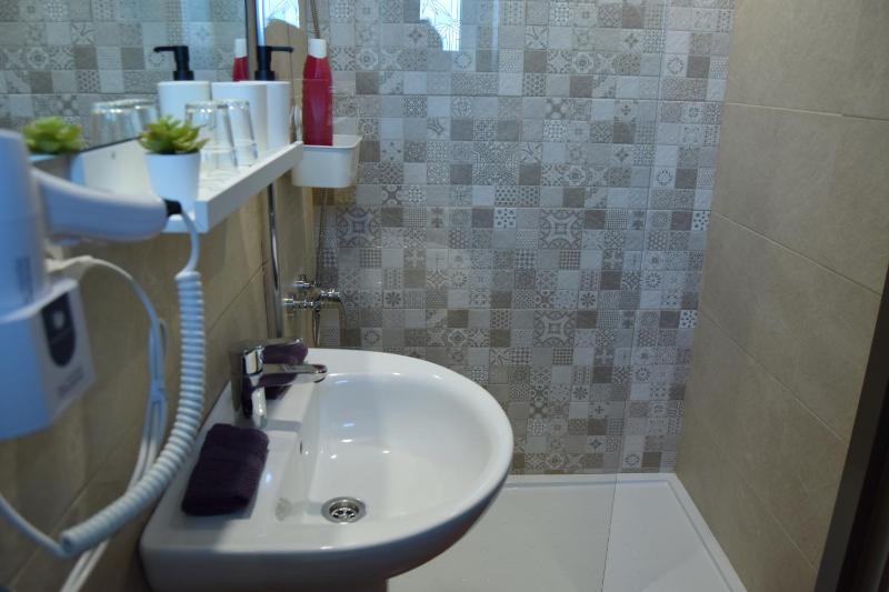 Budget Double Room image 1