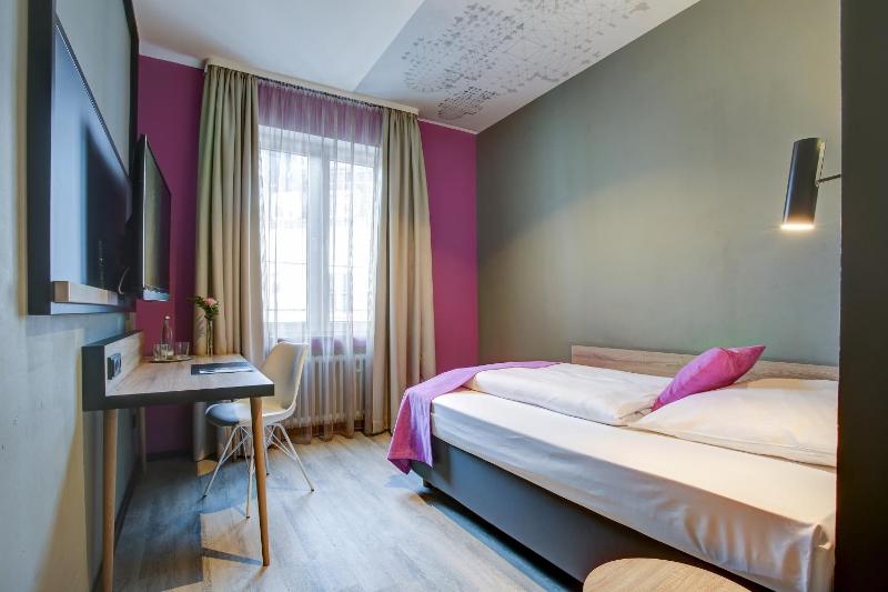 Standard Room, 1 Single Bed image 3