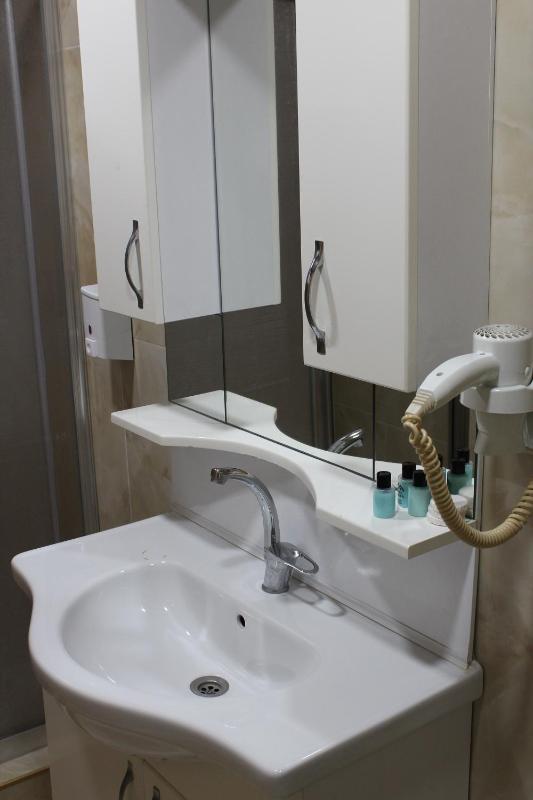 Standard Double Room image 2