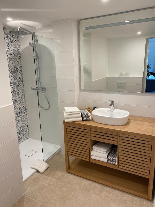 Chambres d'Hotes Les Amandiers - image 32