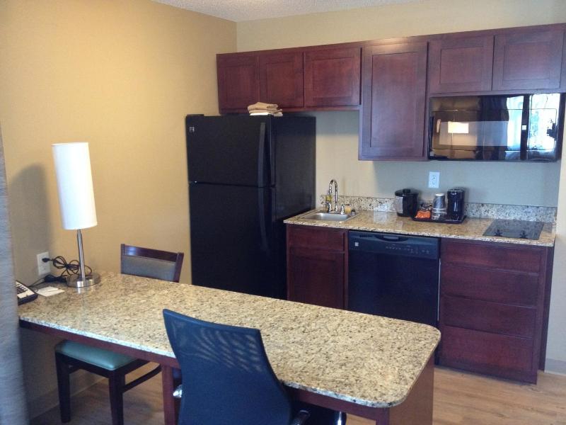 One-Bedroom Suite image 3