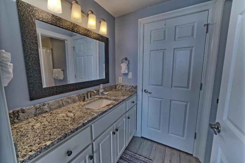 Two-Bedroom Apartment image 4