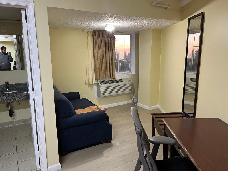 Basic Triple Room image 3