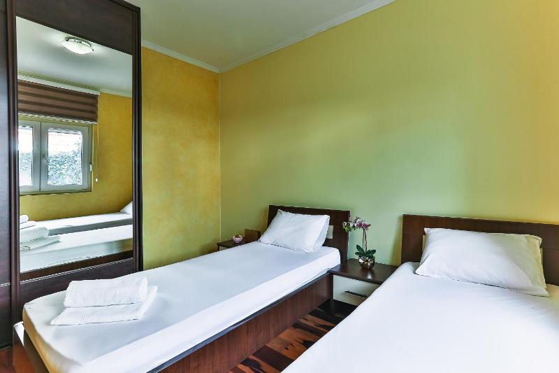 Montesun Holiday Novak Home - image 8