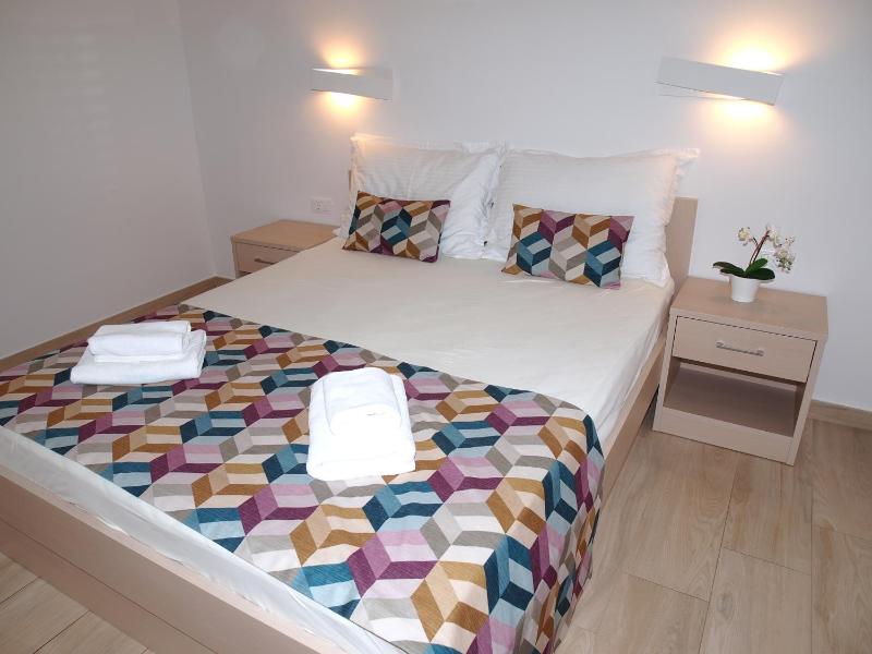 Apartment with Sea View image 4