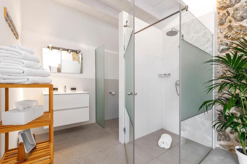 Double or Twin Room with Terrace image 4