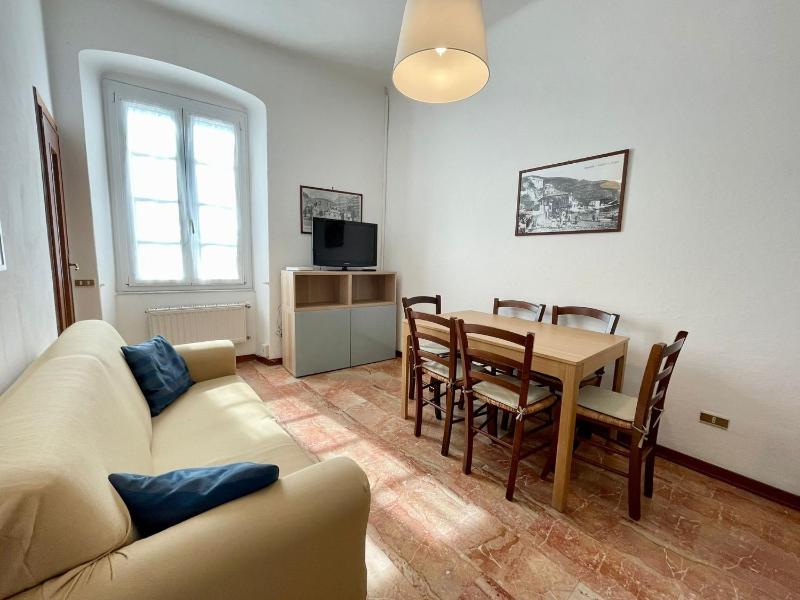 Levanto Rentals - image 16