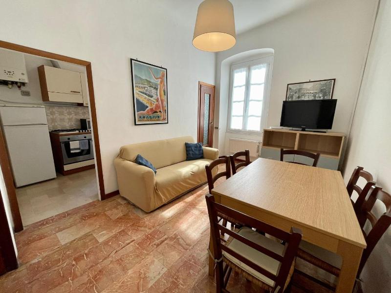 Levanto Rentals - image 33