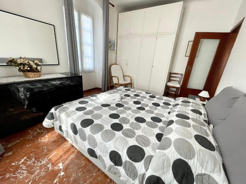 Levanto Rentals - image 35