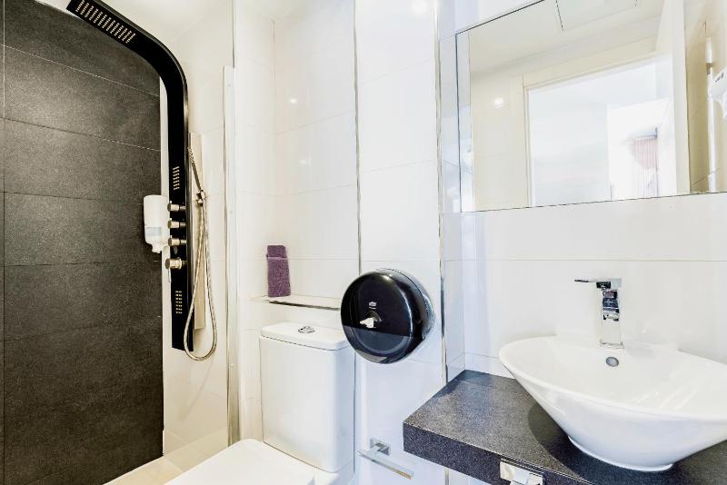Two-Bedroom Suite XXL image 2