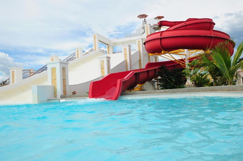 Lacqua diRoma Hotel com Parque Aquático 24 horas - image 3