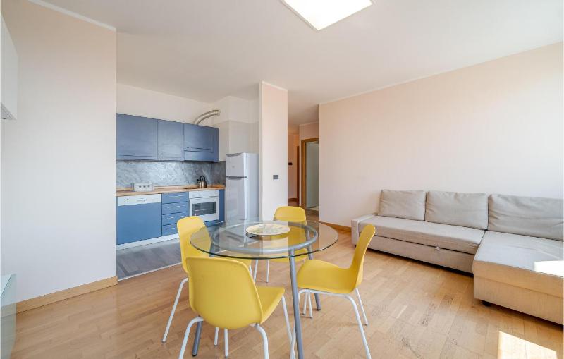 Nice Apartment In Genova With Wifi - image 12