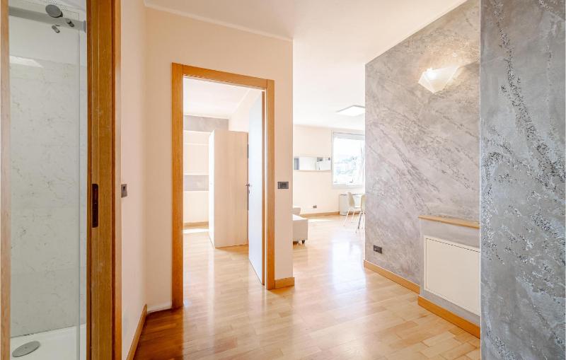 Nice Apartment In Genova With Wifi - image 8