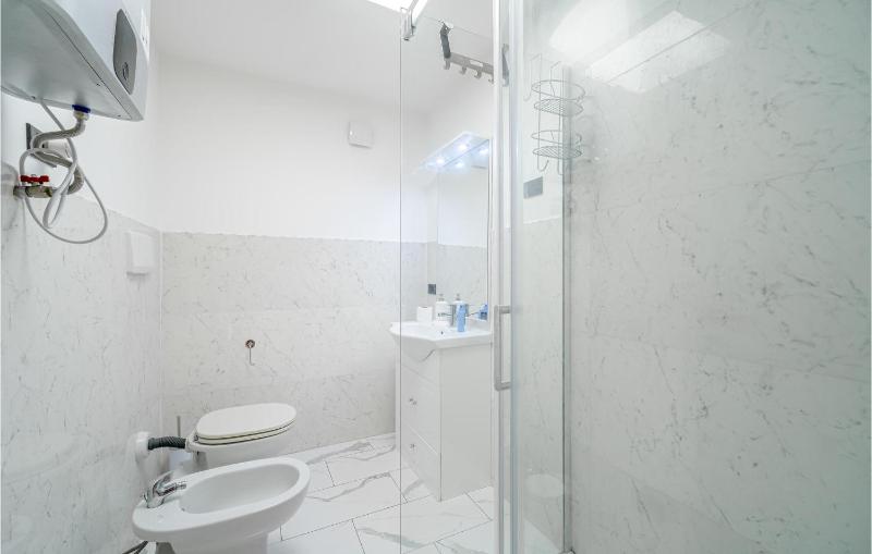 Nice Apartment In Genova With Wifi - image 4