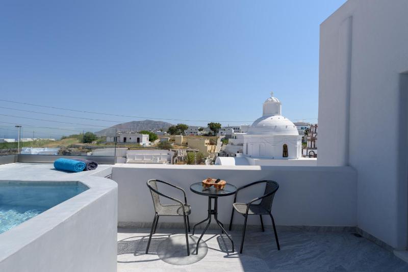 Amvrosia Jacuzzi Apartment image 4