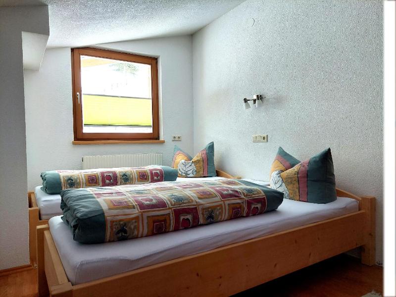 Apartment with Mountain View image 2