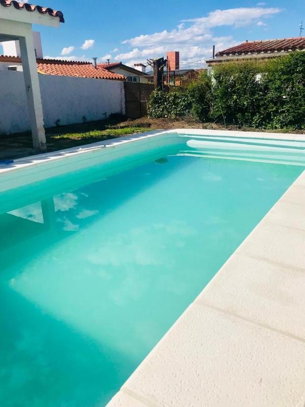 Casa en Villa Carlos Paz con Pileta  Quincho y Jardín a Pasos del Centro - image 12