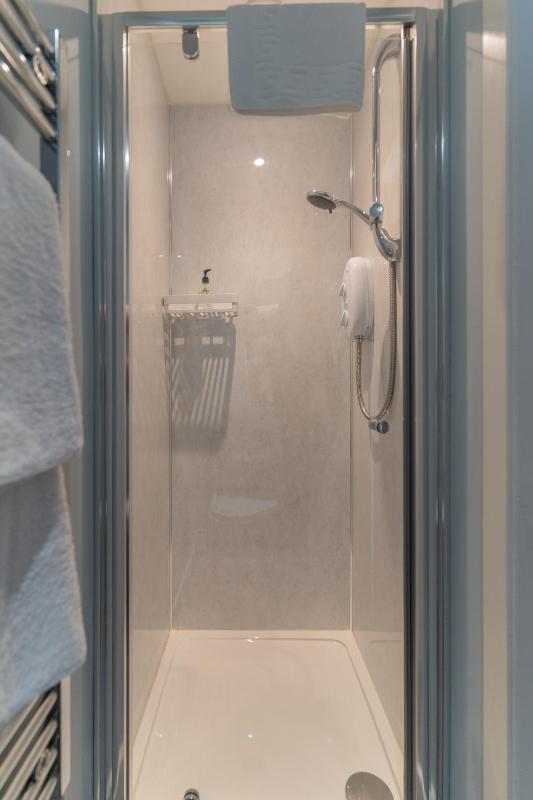 Deluxe Single Room image 3