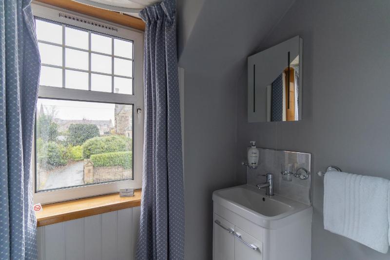 Deluxe Single Room image 4
