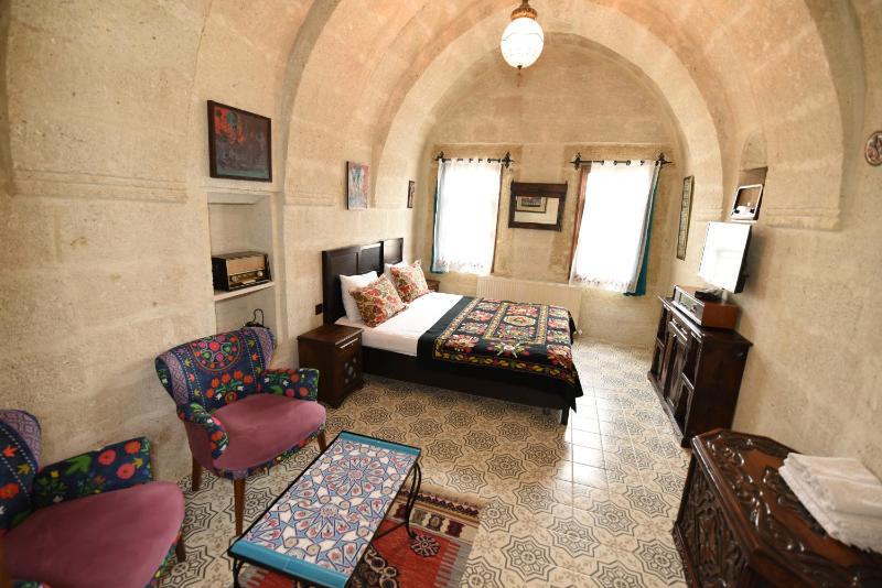 Standard Triple Stone Room image 4