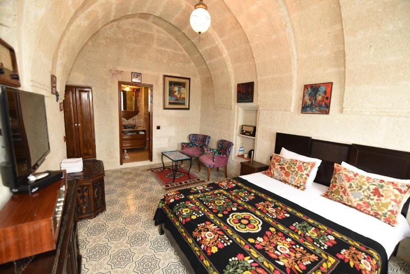 Standard Triple Stone Room image 1