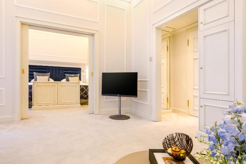 Suite image 4