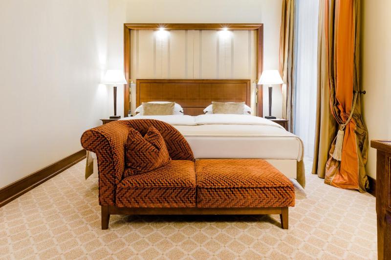 Executive Suite image 1