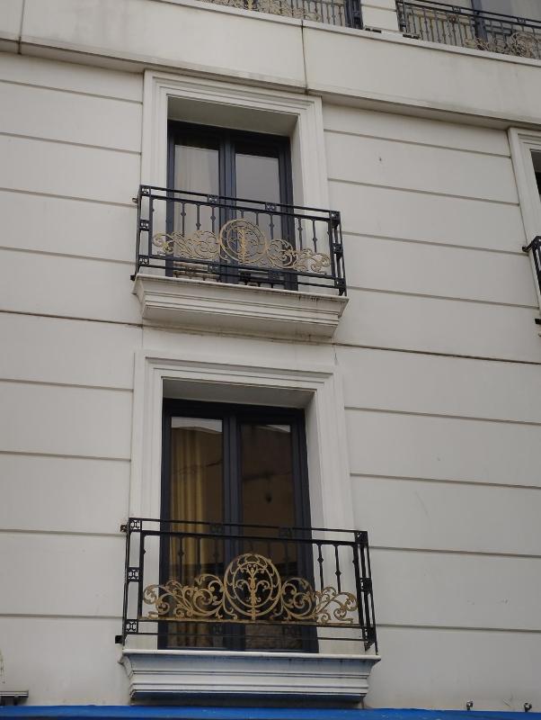 Deluxe Triple Room image 3
