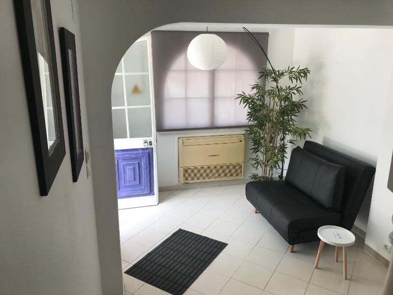 Family Room image 1