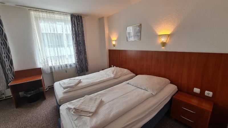 Double or Twin Room image 2