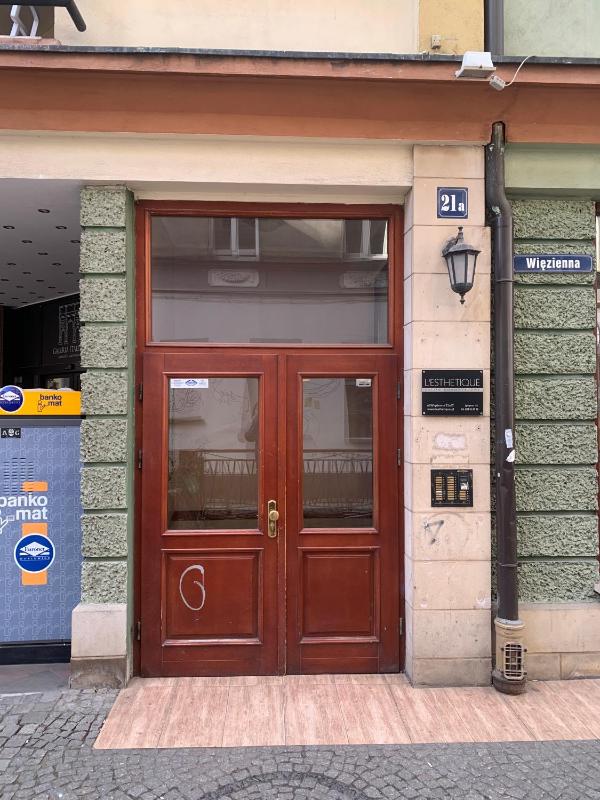 Apartament Rynek Więzienna - image 12
