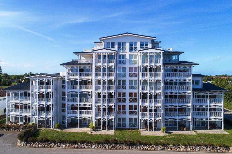 Haus-Ostseeapartments-am-Fehmarnsund-Wohnung-28-White-Pearl - image 1