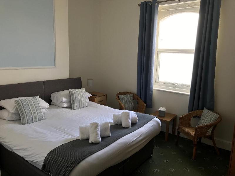 Double or Twin Room with Sea View image 1
