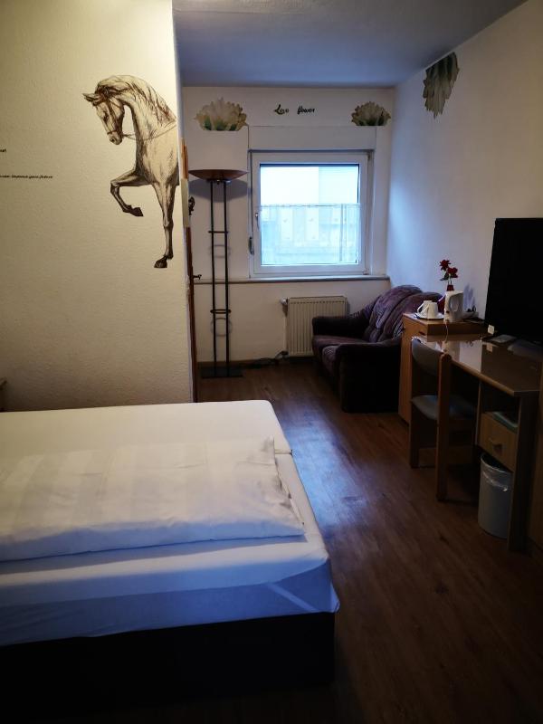 Hotel Hohenstein -Radweg-Messe-Baldeneysee - image 36