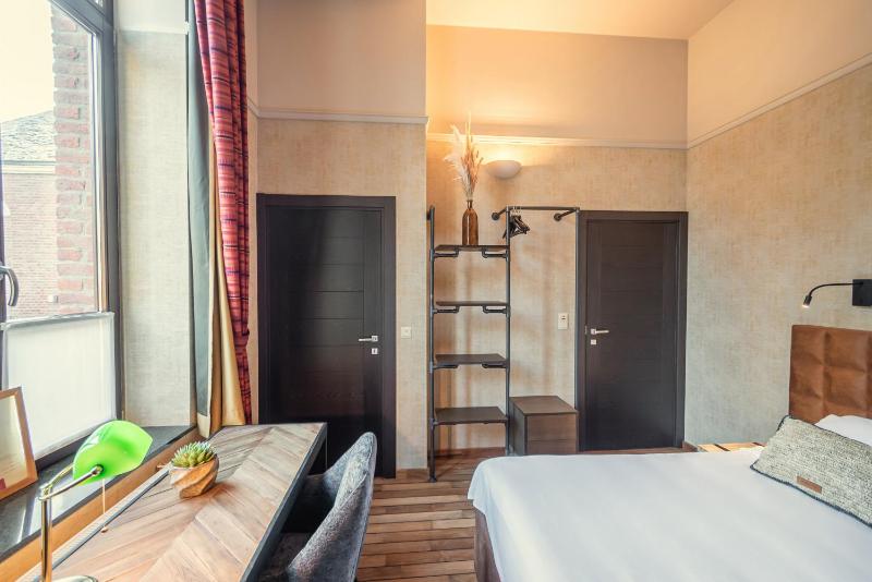 Double or Twin Room image 2