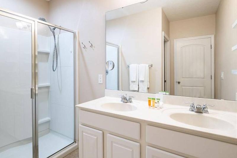 4779 Solterra - image 9