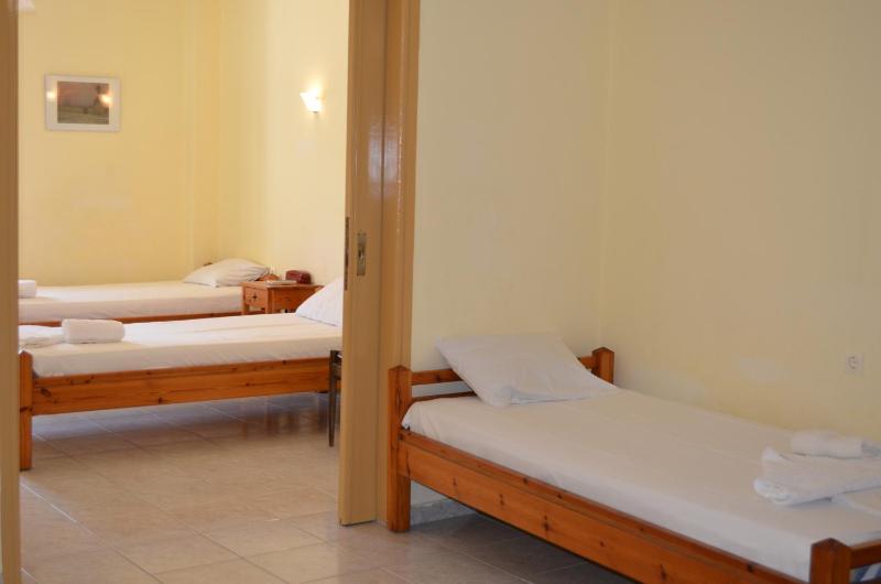 Apartment (2 Adults + 1 Child) image 2