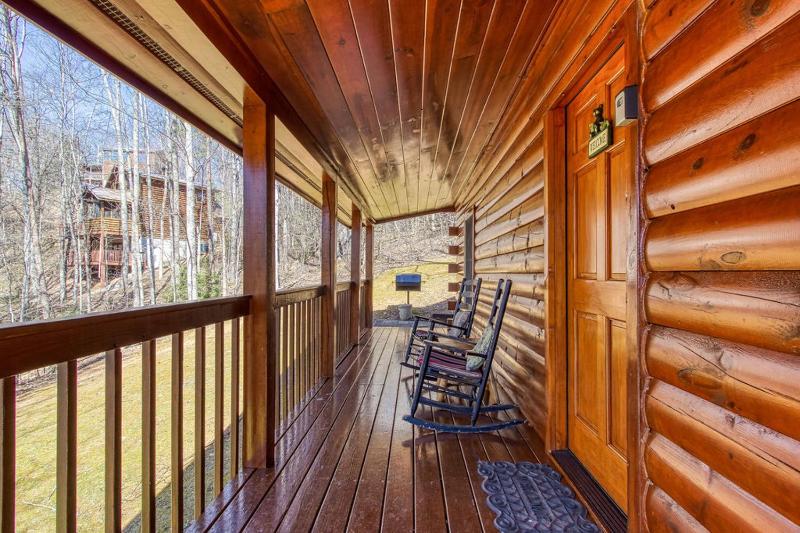 Chalet image 2
