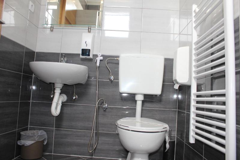 Single Room image 2