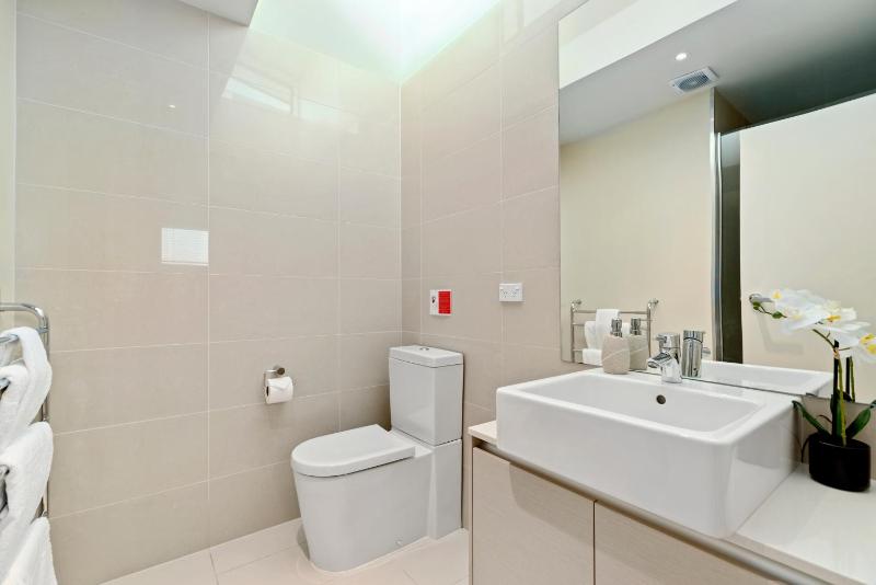 Two Views Taupo Apartment - image 17